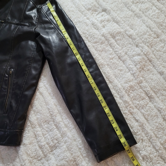 Men's Levi’s Faux Leather Dark Brown Jacket Size Medium Zip Front Front Pockets - Picture 14 of 16